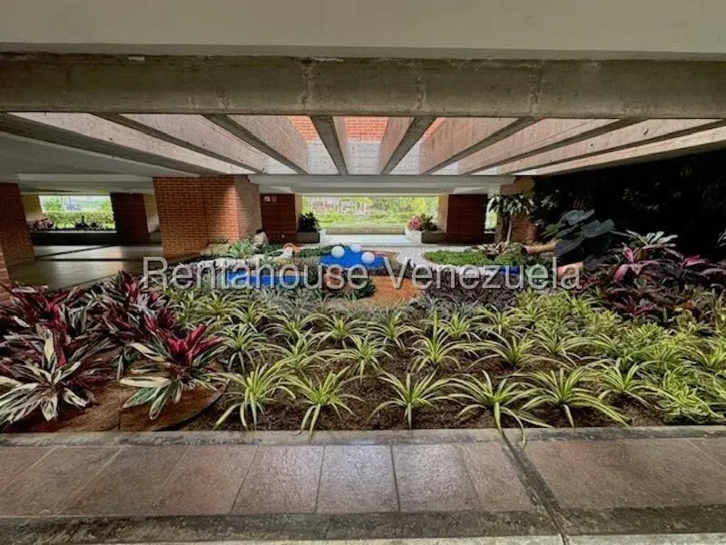 Apartamento (1 Nivel) en Alquiler en La Boyera, Distrito Metropolitano - 24