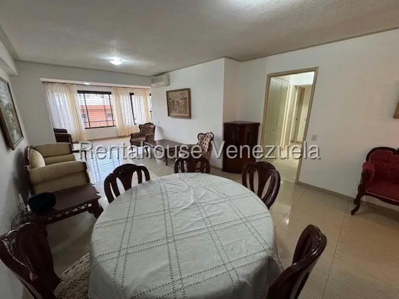Apartamento (1 Nivel) en Alquiler en La Boyera, Distrito Metropolitano - 4