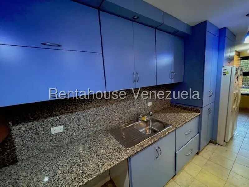 Apartamento (1 Nivel) en Alquiler en La Boyera, Distrito Metropolitano - 32