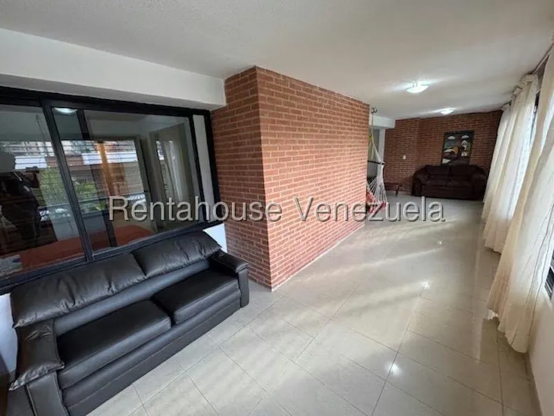 Apartamento (1 Nivel) en Alquiler en La Boyera, Distrito Metropolitano - 6