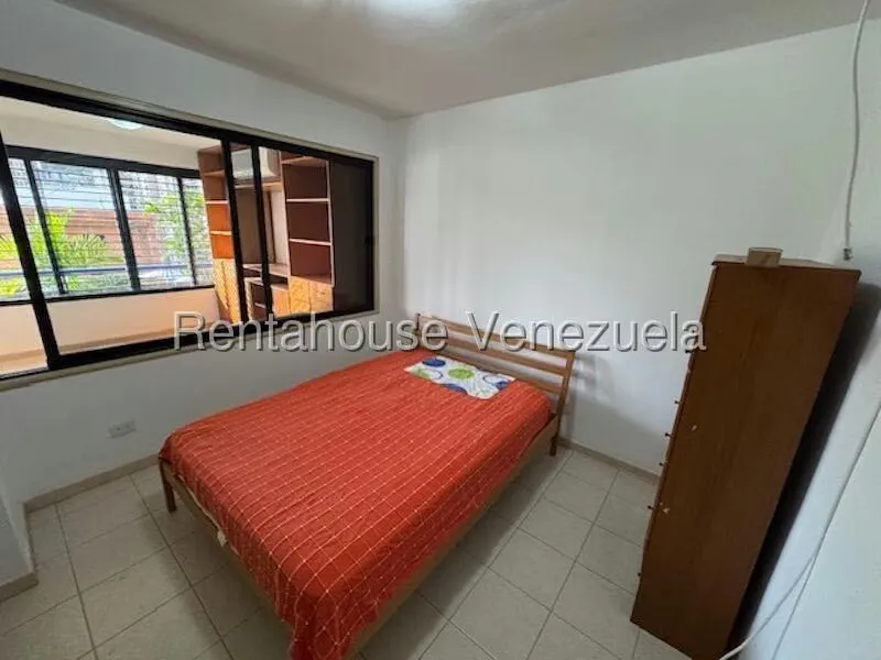 Apartamento (1 Nivel) en Alquiler en La Boyera, Distrito Metropolitano - 9