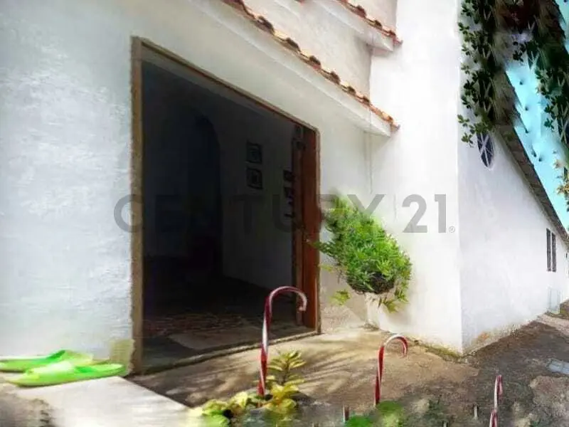 Quinta en Venta. Colinas de San Antonio de Los Altos. Am - 2