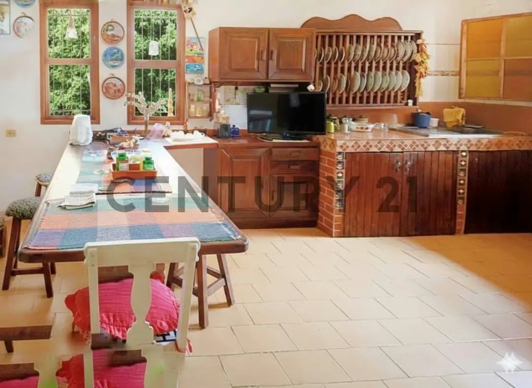 Quinta en Venta. Colinas de San Antonio de Los Altos. Am - 9