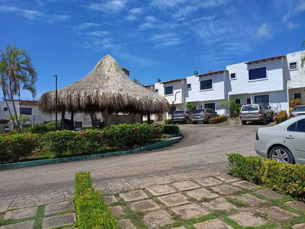 Venta Townhouse soñado en el Valle - Margarita - 12