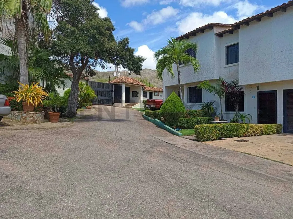 Venta Townhouse soñado en el Valle - Margarita - 2
