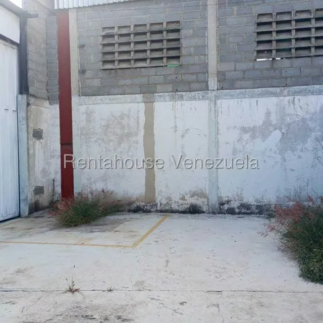 Galpon - Deposito en Alquiler en Zona Industrial 2, Lara - 35