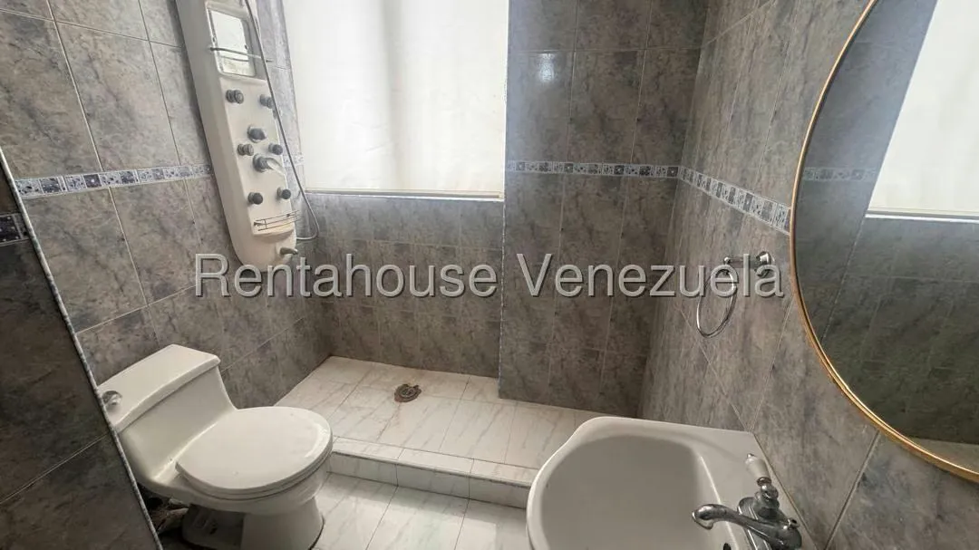 Apartamento (1 Nivel) en Venta en Chacao, Distrito Metropolitano - 25