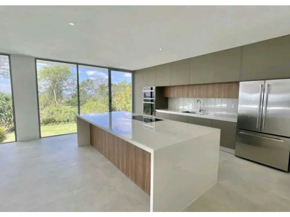 Vendo casa 1150m2 La Lagunita 6750 - 4