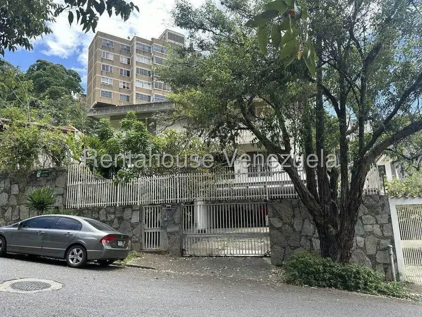 Casa (Duplex) en Venta en Colinas de Bello Monte, Distrito Metropolitano - 2