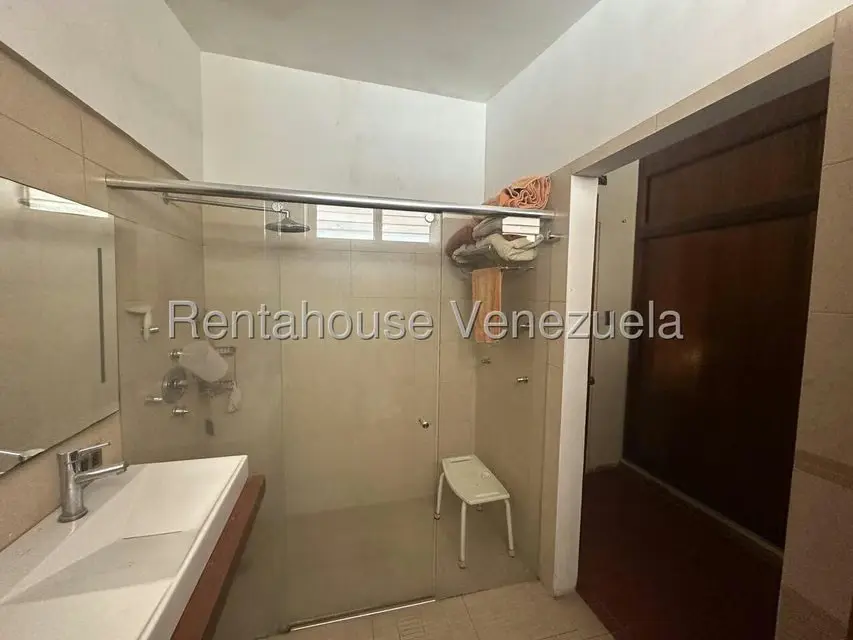 Casa (Duplex) en Venta en Colinas de Bello Monte, Distrito Metropolitano - 34