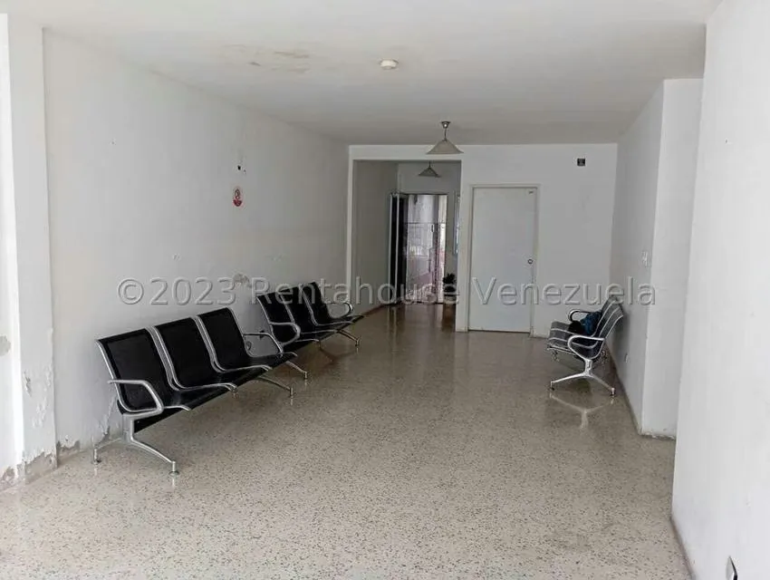 Local Comercial en Alquiler en Avenida 4, Merida - 2