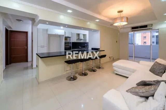 EN VENTA APARTAMENTO PLANTA 100% Urb El Parral - 4