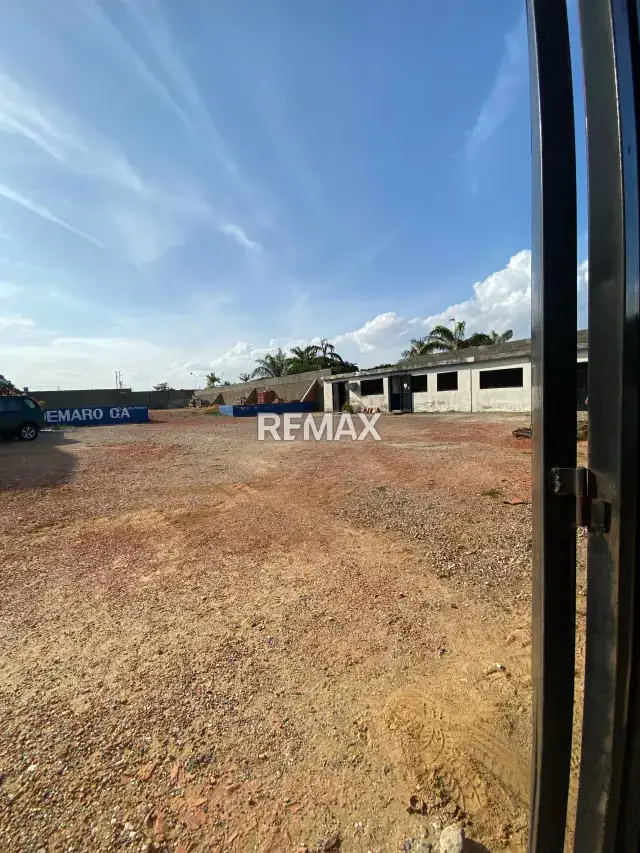 En alquiler terreno de 2000mts2 ideal para taller en cabudare zona Piedad Norte