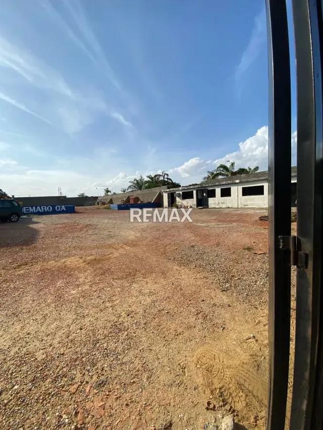 En alquiler terreno de 2000mts2 ideal para taller en cabudare zona Piedad Norte