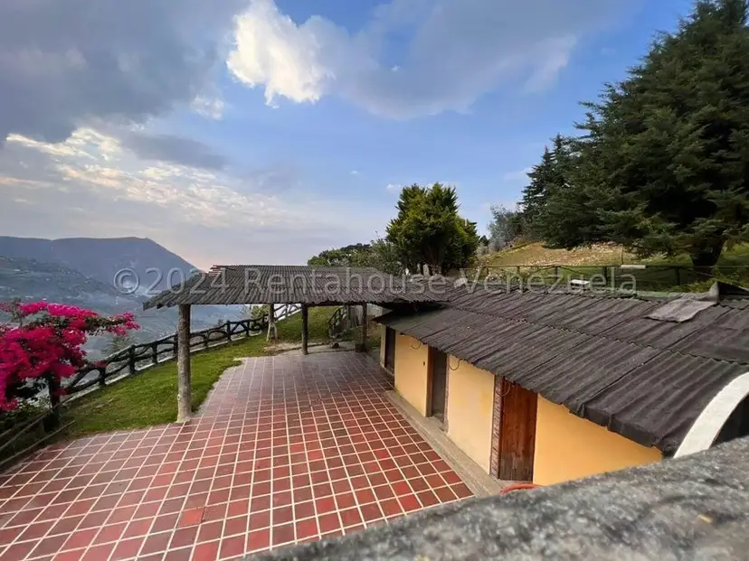 Casa (Duplex) en Venta en Galipan, Distrito Metropolitano
