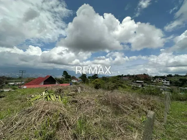 TERRENO EN VENTA EN LA LAJA - 3