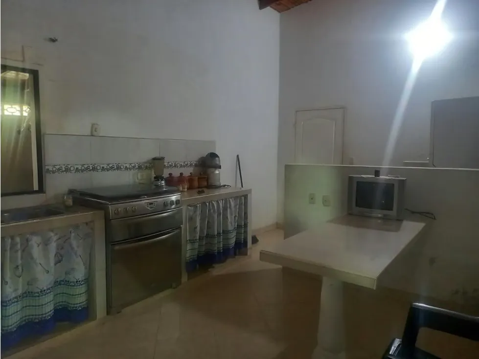 CASA LOS TEQUES URB SAN OMERO 300 M2, 4 HAB, 2 BAÑOS Y 3 P/E - 11
