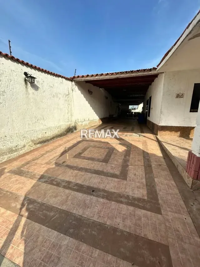 VENTA DE CASA EN LA URB. COLINAS DE BETANIA - 14