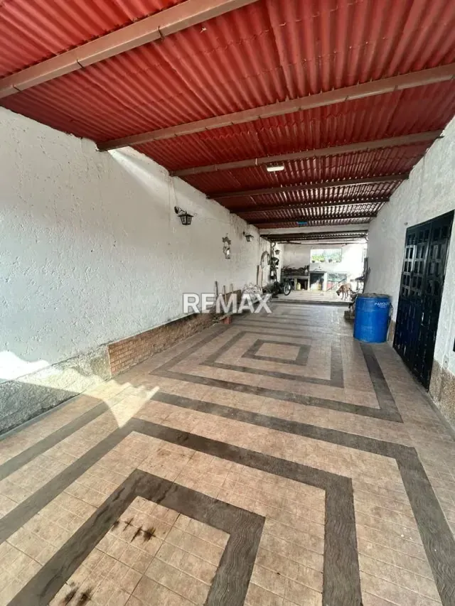 VENTA DE CASA EN LA URB. COLINAS DE BETANIA - 15