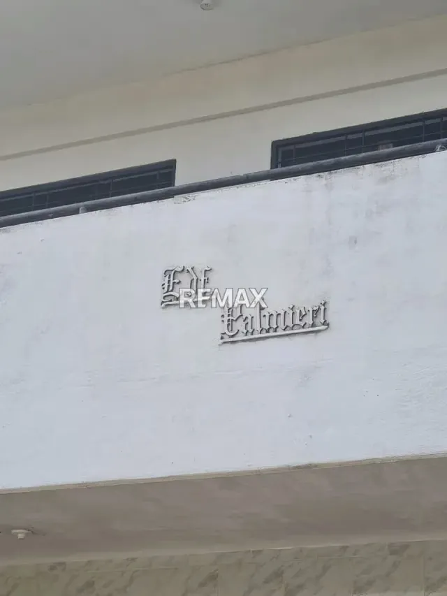 En Venta Edificio Palmierí Guigue - 2
