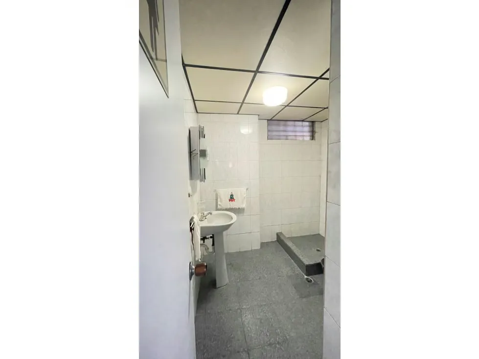 Se Vende Local en la Avenida Urdaneta 514.40m2 - 12