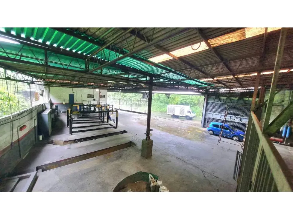 Alquilo galpon 1340m2 Mariches 7834 - 3