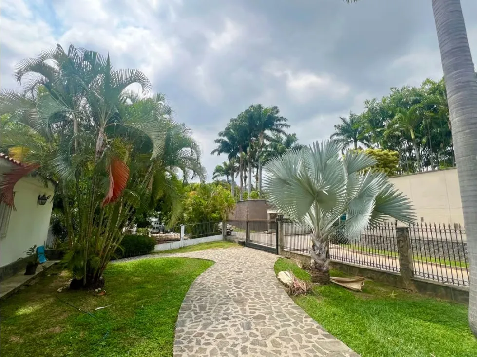 En Venta Casa en Valle Arriba. Baruta - Caracas - 2