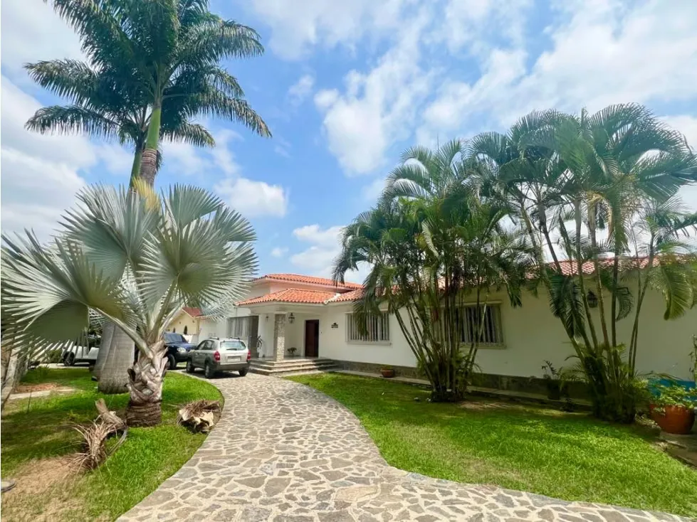 En Venta Casa en Valle Arriba. Baruta - Caracas - 3
