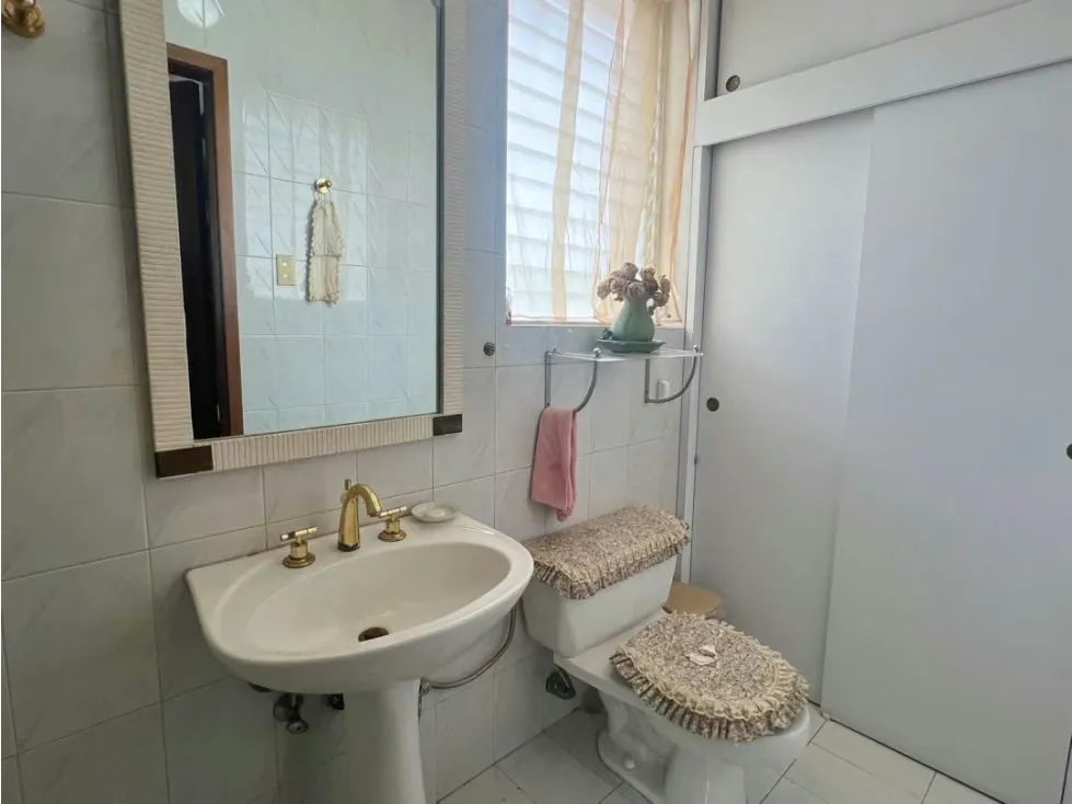 En Venta Casa en Valle Arriba. Baruta - Caracas - 23