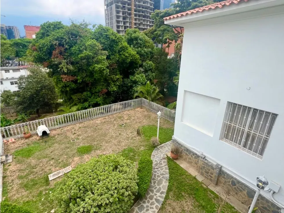 En Venta Casa en Valle Arriba. Baruta - Caracas - 24