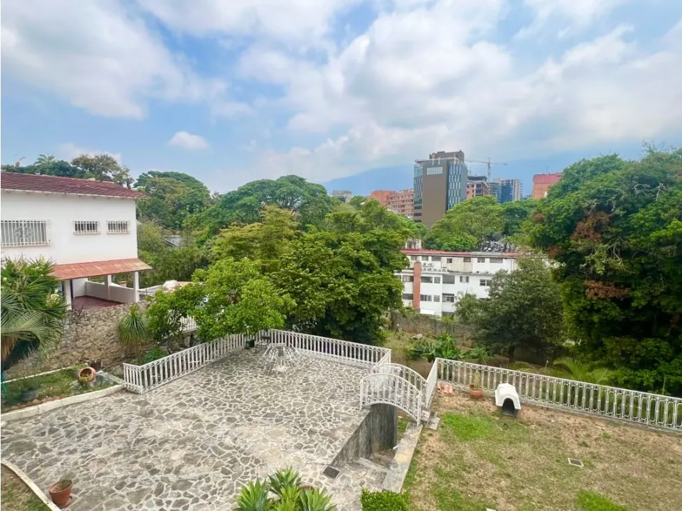 En Venta Casa en Valle Arriba. Baruta - Caracas - 25
