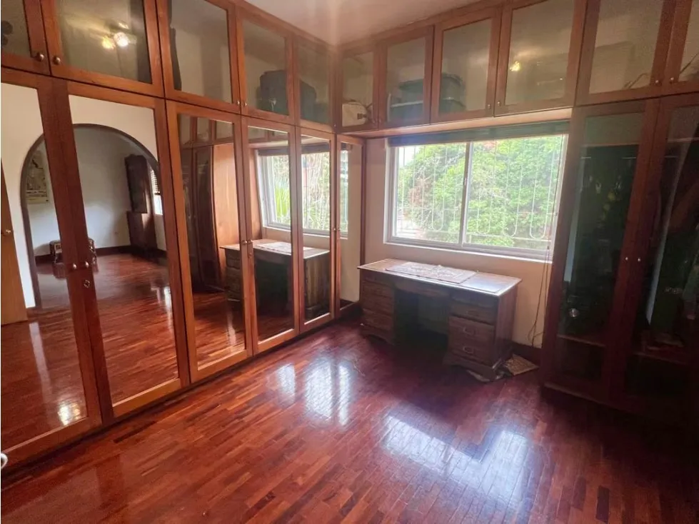 En Venta Casa en Valle Arriba. Baruta - Caracas - 30