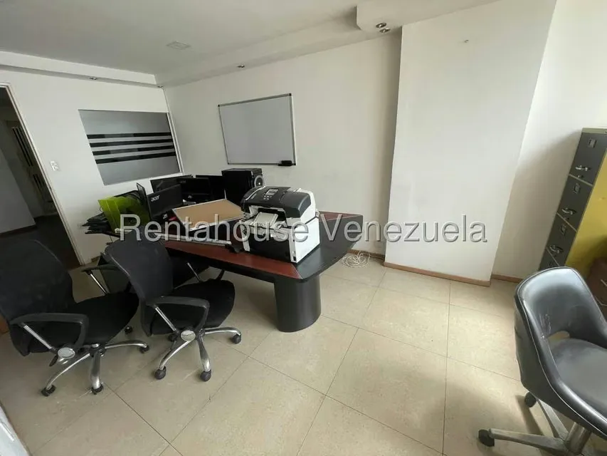 Oficina en Alquiler en El Rosal, Distrito Metropolitano - 2