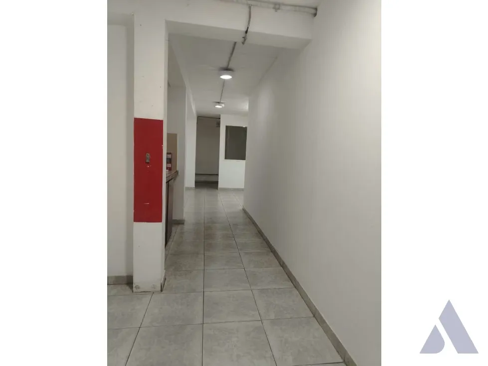 Alquilo local 120m2 Monte Cristo 7218 - 4