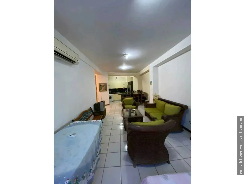 Apartamento Residencia Palmeras de Aguasal Higuerote Amoblado. - 9
