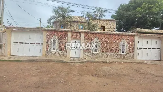 Casa Sector Los Altos II - 2