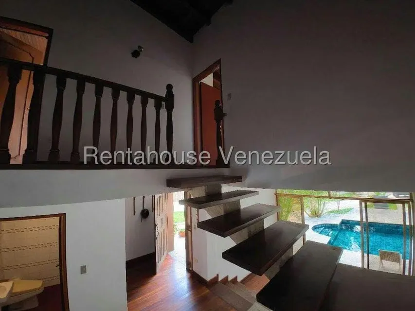 Casa (Duplex) en Alquiler en Oripoto, Distrito Metropolitano - 23