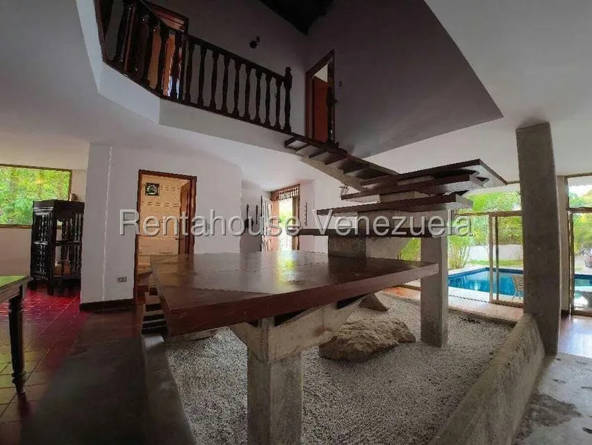 Casa (Duplex) en Alquiler en Oripoto, Distrito Metropolitano - 24