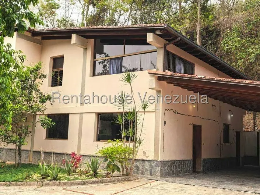 Casa (Duplex) en Alquiler en Oripoto, Distrito Metropolitano - 4