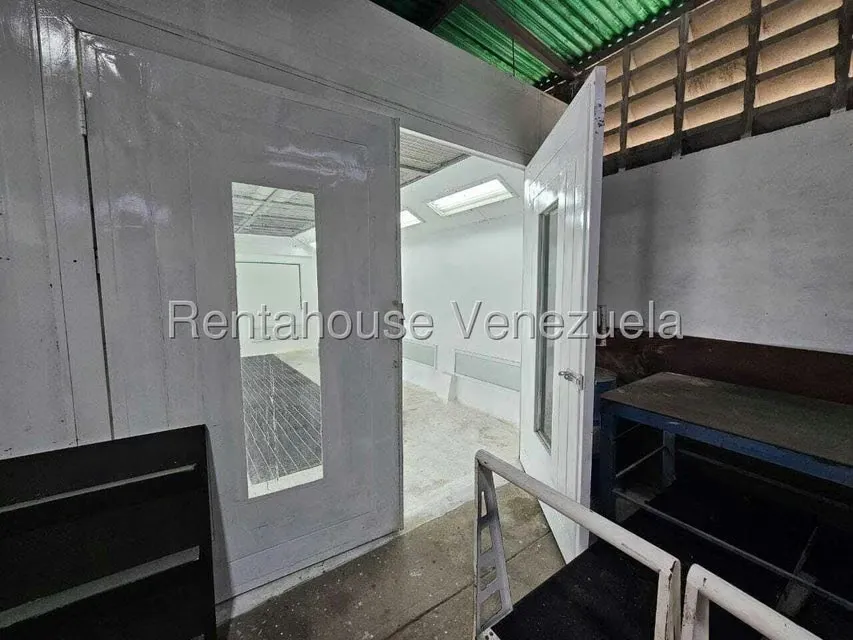 Casa (Duplex) en Alquiler en Oripoto, Distrito Metropolitano - 38