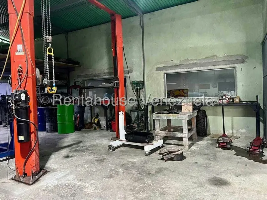 Casa (Duplex) en Alquiler en Oripoto, Distrito Metropolitano - 47