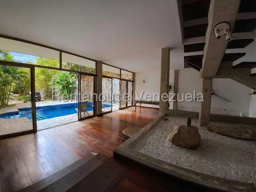 Casa (Duplex) en Alquiler en Oripoto, Distrito Metropolitano - 8