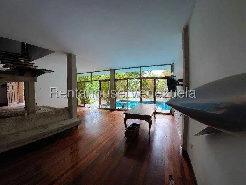 Casa (Duplex) en Alquiler en Oripoto, Distrito Metropolitano - 10