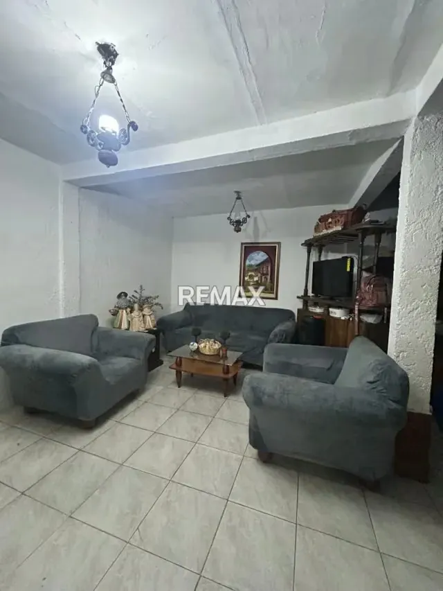 VENTA DE CASA EN LA URBANIZACION COLINAS DE BETANIA - 11
