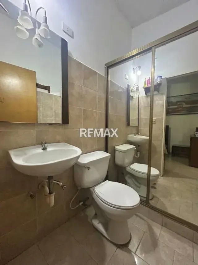 VENTA DE CASA EN LA URBANIZACION COLINAS DE BETANIA - 6