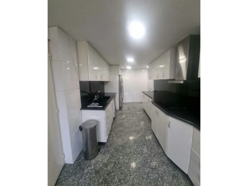 Alquilo apartamento 265m2 Colinas de Valle Arriba 1608 - 9