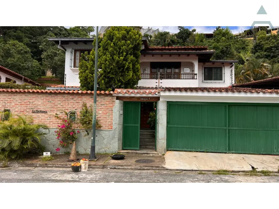 Se vende casa 500m² 7h/5b/4p Los Naranjos