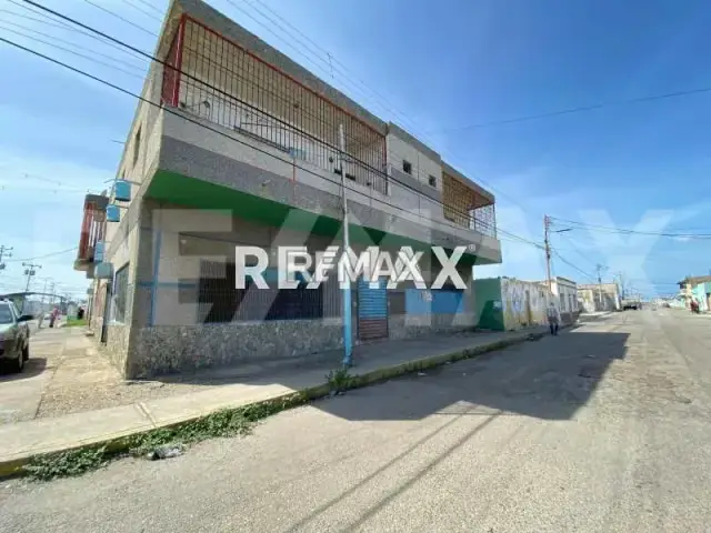 En Venta Local Comercial Calle Altagracia del Centro