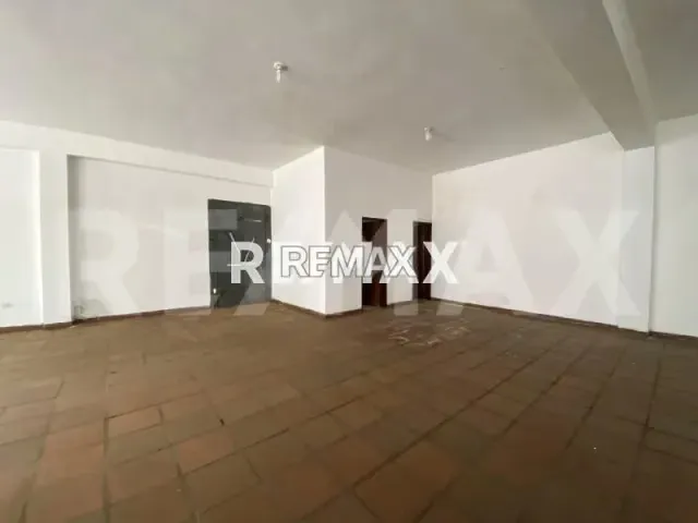 En Venta Local Comercial Calle Altagracia del Centro - 8