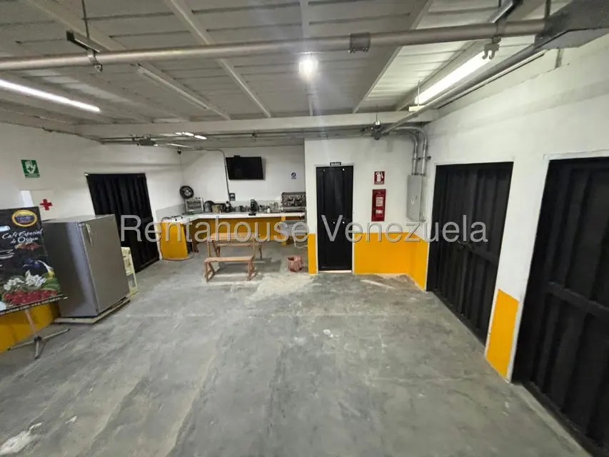 Galpon - Deposito en Venta en La Union, Distrito Metropolitano - 28